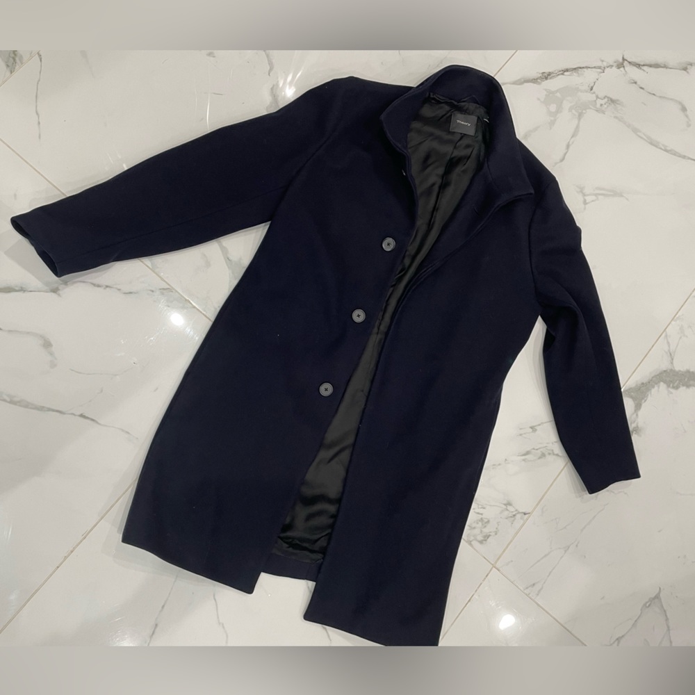 Men’s Navy Theory Coat: Size Large